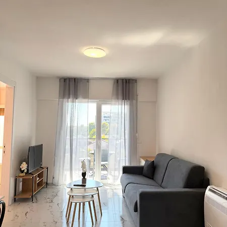 Appartement Two-bedroom Luxury With Swimming Pool
