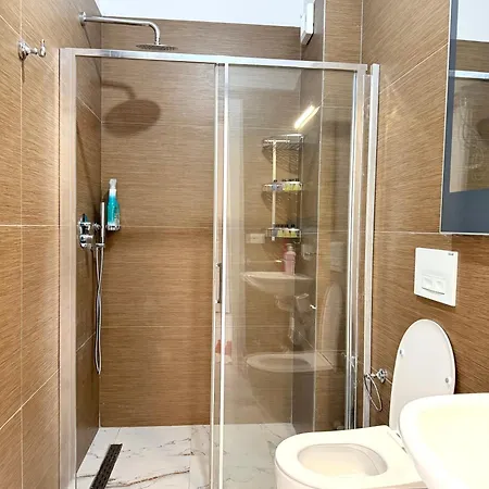 Two-bedroom Luxury With Swimming Pool Golem (Tirana)